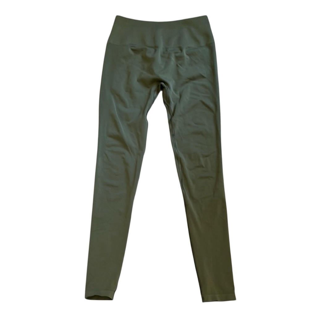 Alphalete Green Leggings With Scrunch Back Size Medium